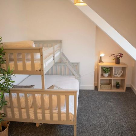 Principality Suites; Three Bed By Property Promise Cardiff Kültér fotó