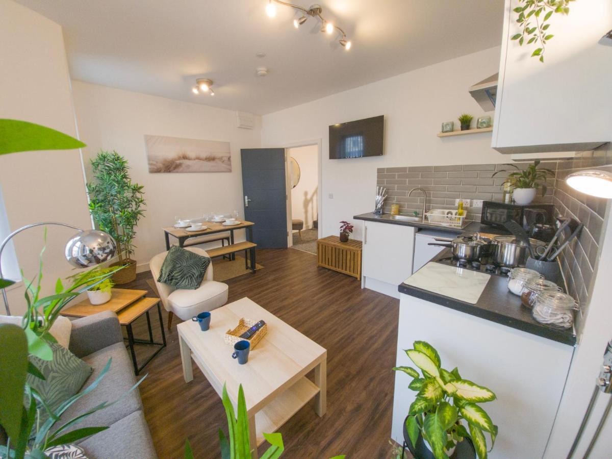 Principality Suites; Three Bed By Property Promise Cardiff Kültér fotó