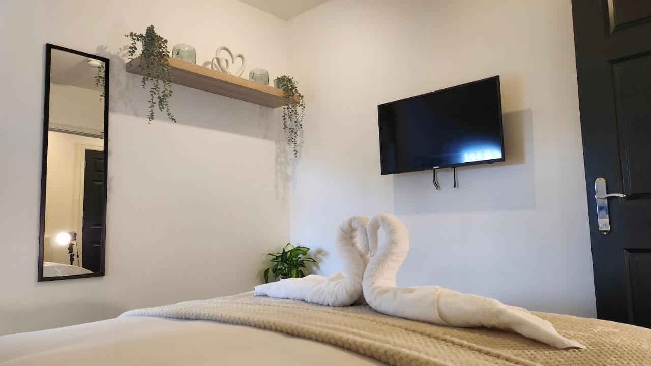Principality Suites; Three Bed By Property Promise Cardiff Kültér fotó