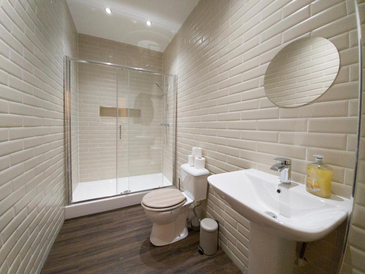 Principality Suites; Three Bed By Property Promise Cardiff Kültér fotó