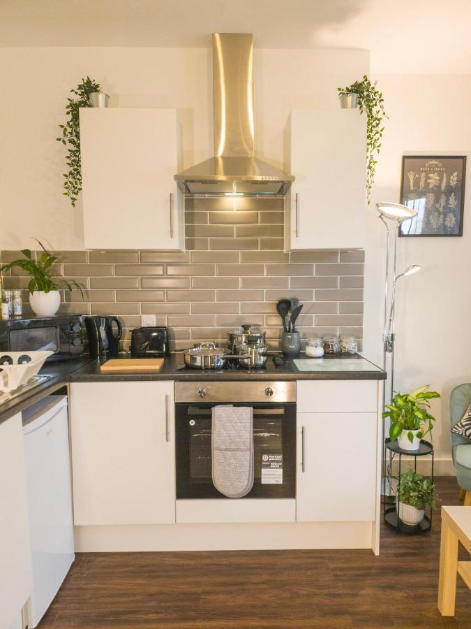 Principality Suites; Three Bed By Property Promise Cardiff Kültér fotó