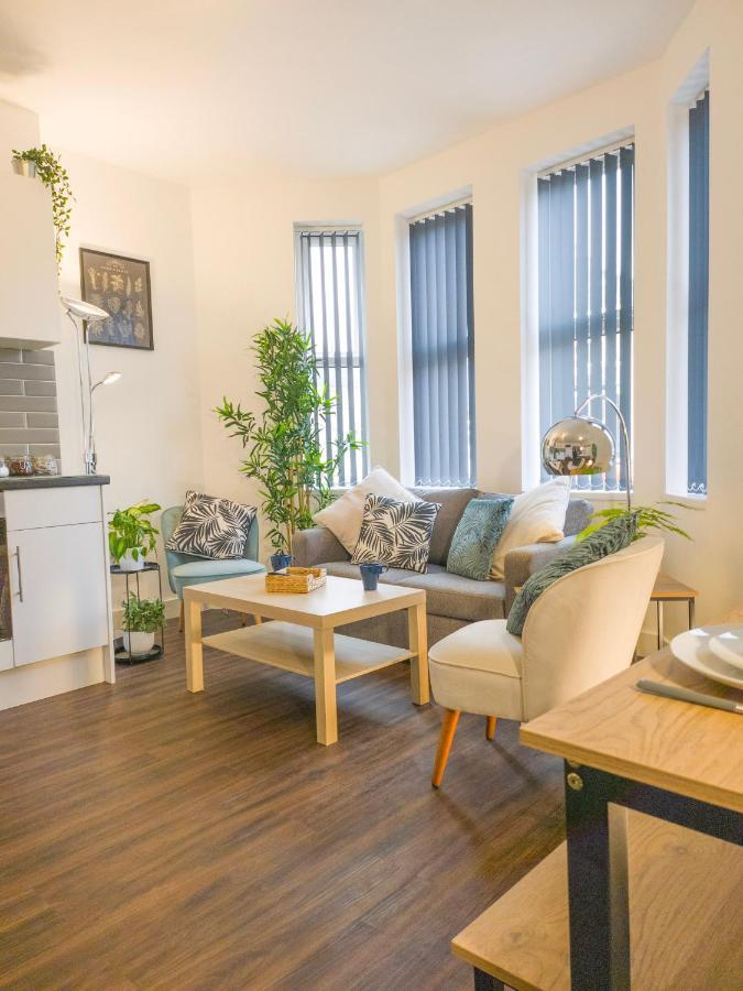 Principality Suites; Three Bed By Property Promise Cardiff Kültér fotó